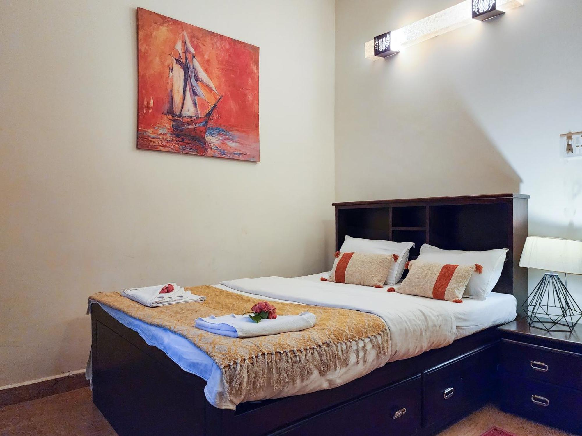 Beach Villa Morjim Exterior photo