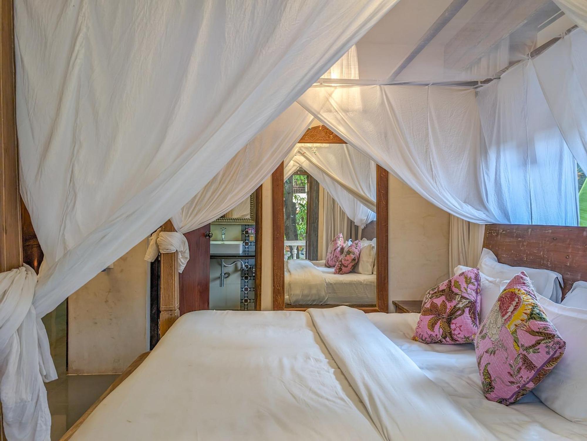Beach Villa Morjim Room photo